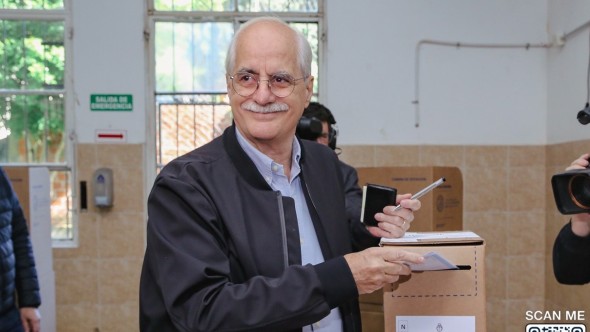 Jorge Taiana votó en Vicente López: "Esperamos una buena participación, hay mucho optimismo"